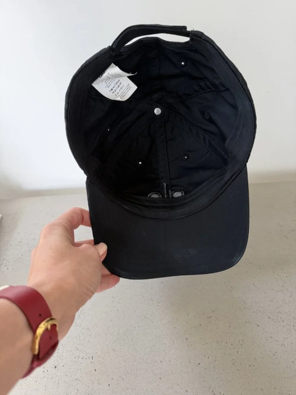 Alo Yoga Off-Duty Cap Black on Black Embroidered Logo Dad Hat — Adjustable OS